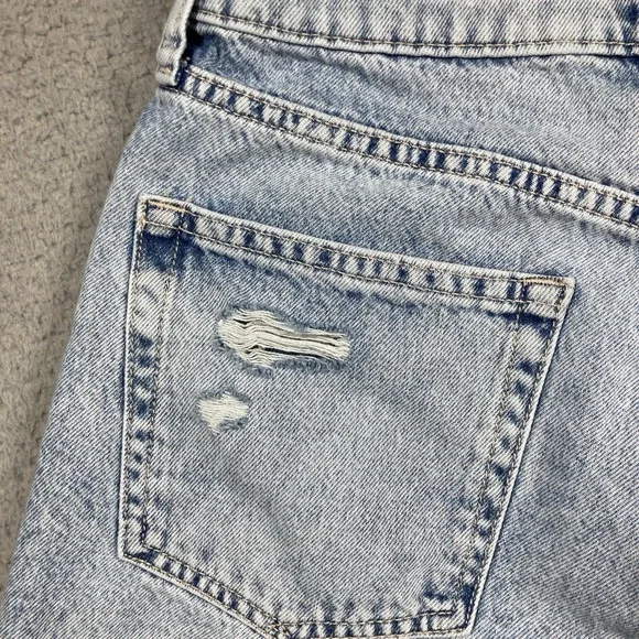 Gap High Rise Loose Bermuda Shorts Womens 2/26 Light Wash Distressed Raw Hem - Picture 12 of 16